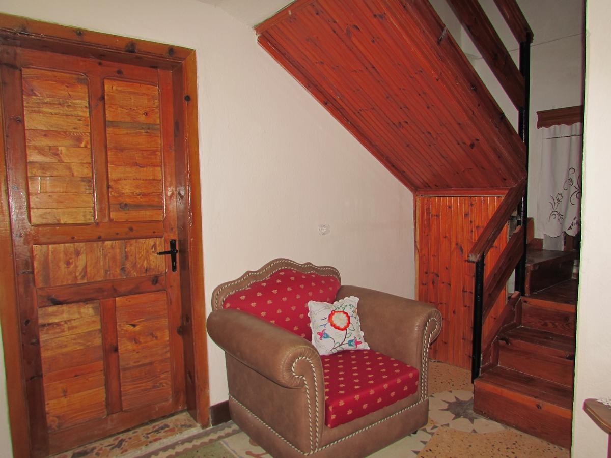 Guest House Salaria Gjirokastër Eksteriør bilde