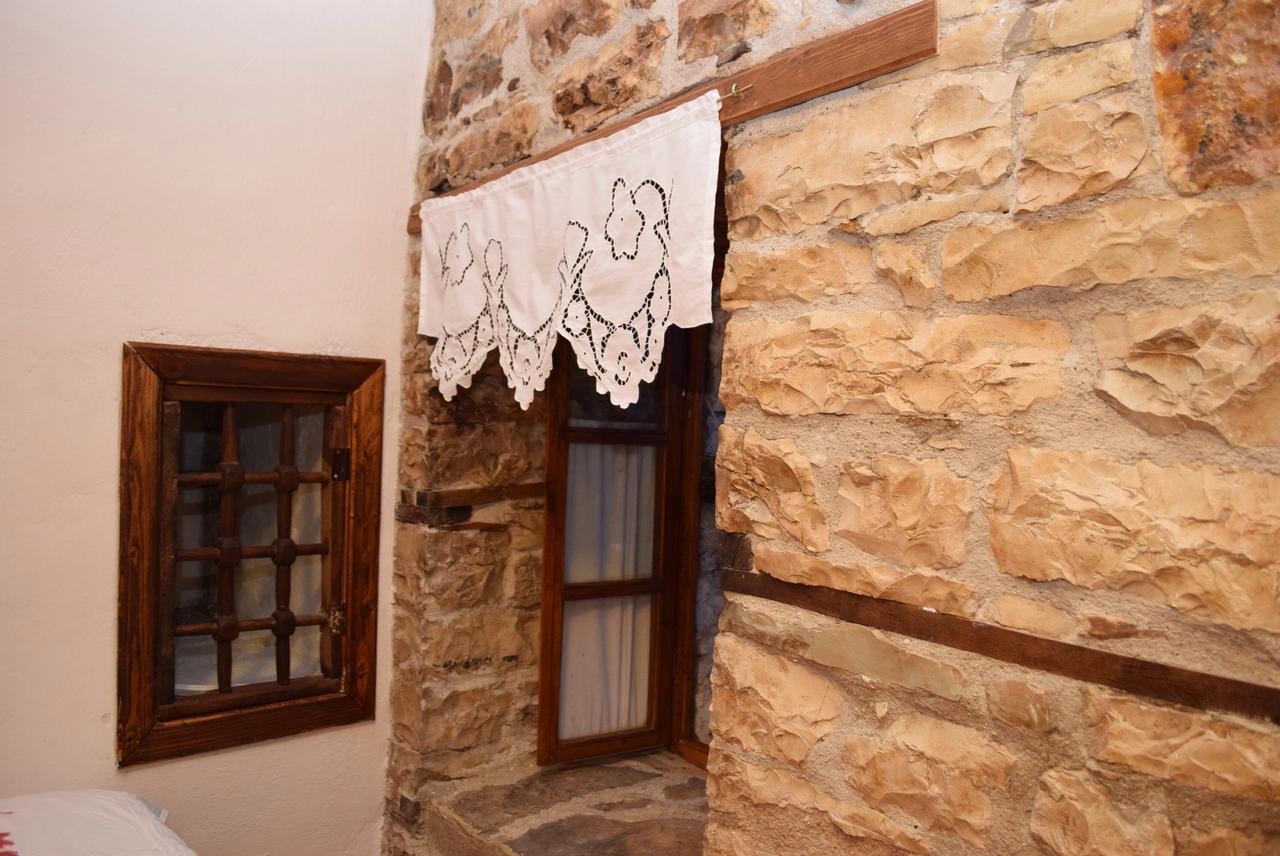 Guest House Salaria Gjirokastër Eksteriør bilde